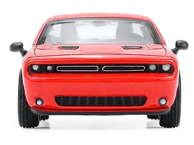 GreenLight: GL Muscle Series 30 2016 Dodge Challenger R/T in Torred Red