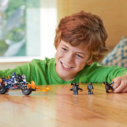 LEGO Marvel Avengers Captain America Outriders Attack 76123 - Box Damage