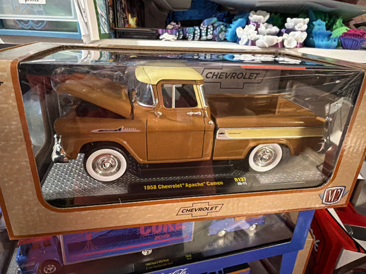 1958 Chevrolet Apache Cameo in Rich Brown and Cream