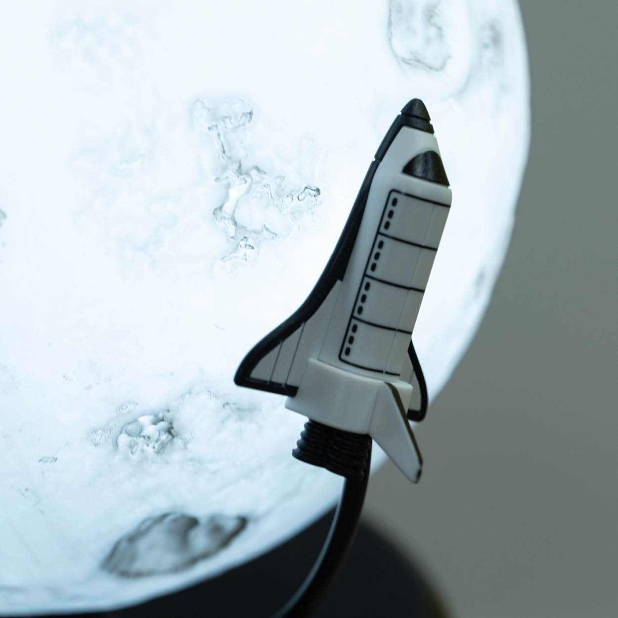 Fizz Creations Nasa Moon lamp with rocket
