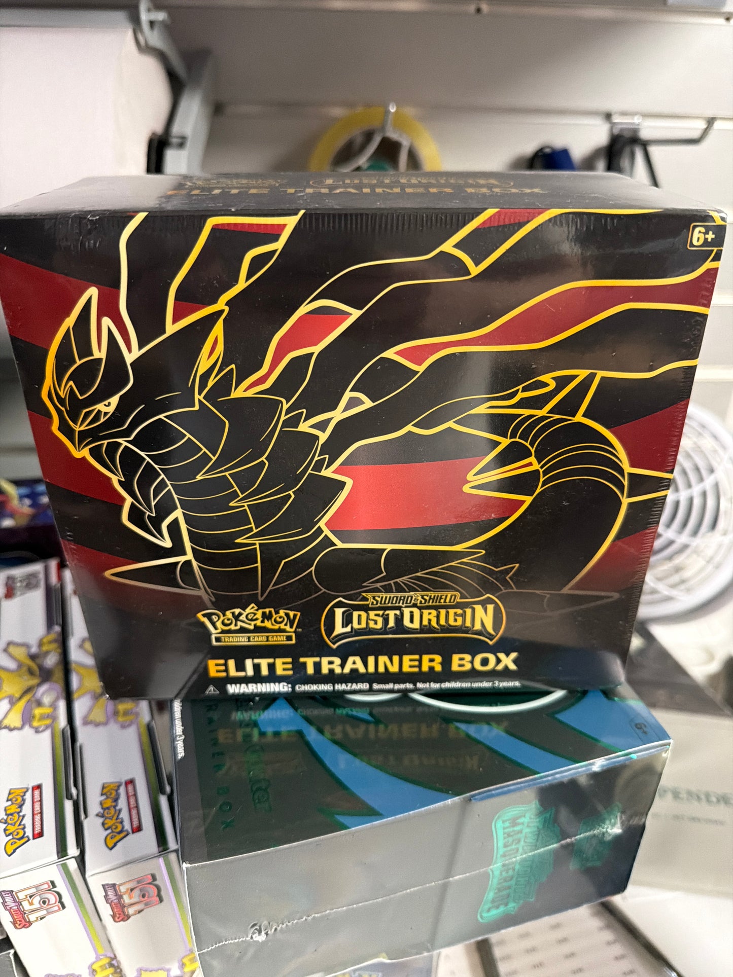 Pokemon TCG: Lost Origin Elite Trainer Box