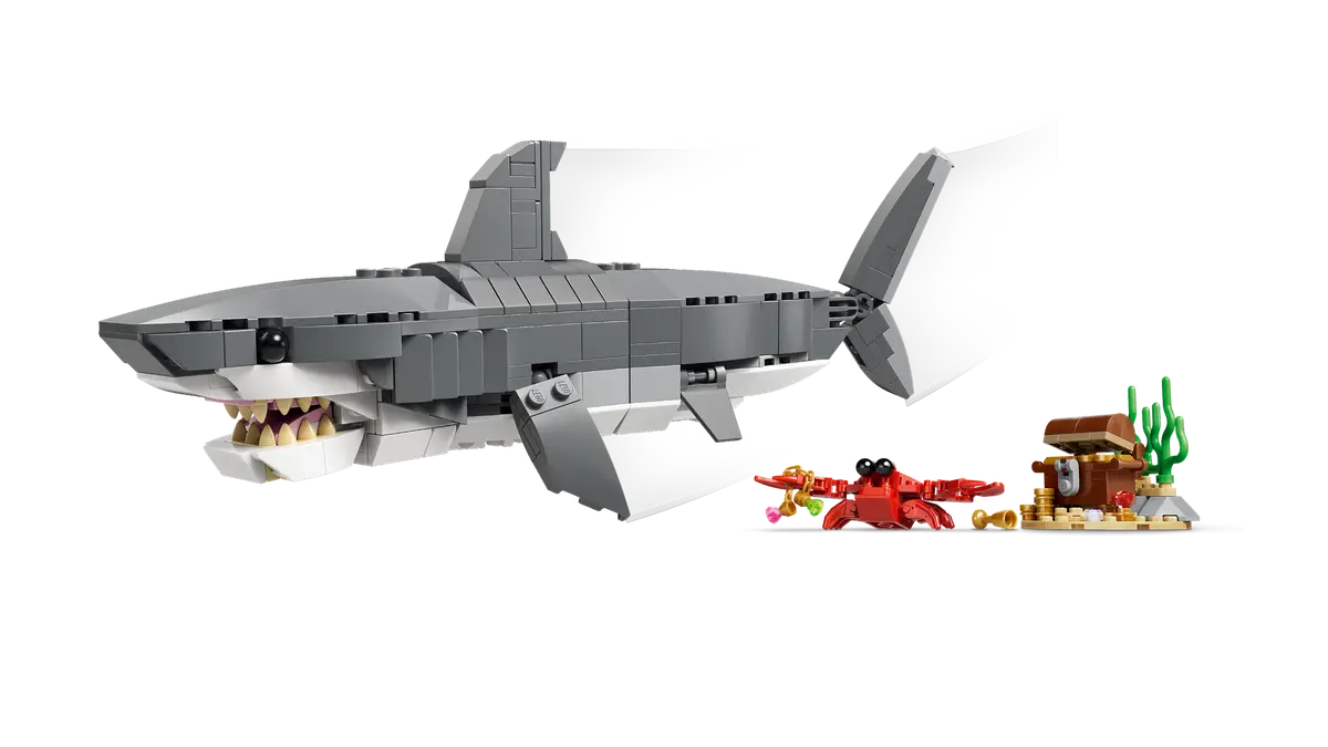 LEGO 31381 Fierce Shark with Treasure Chest