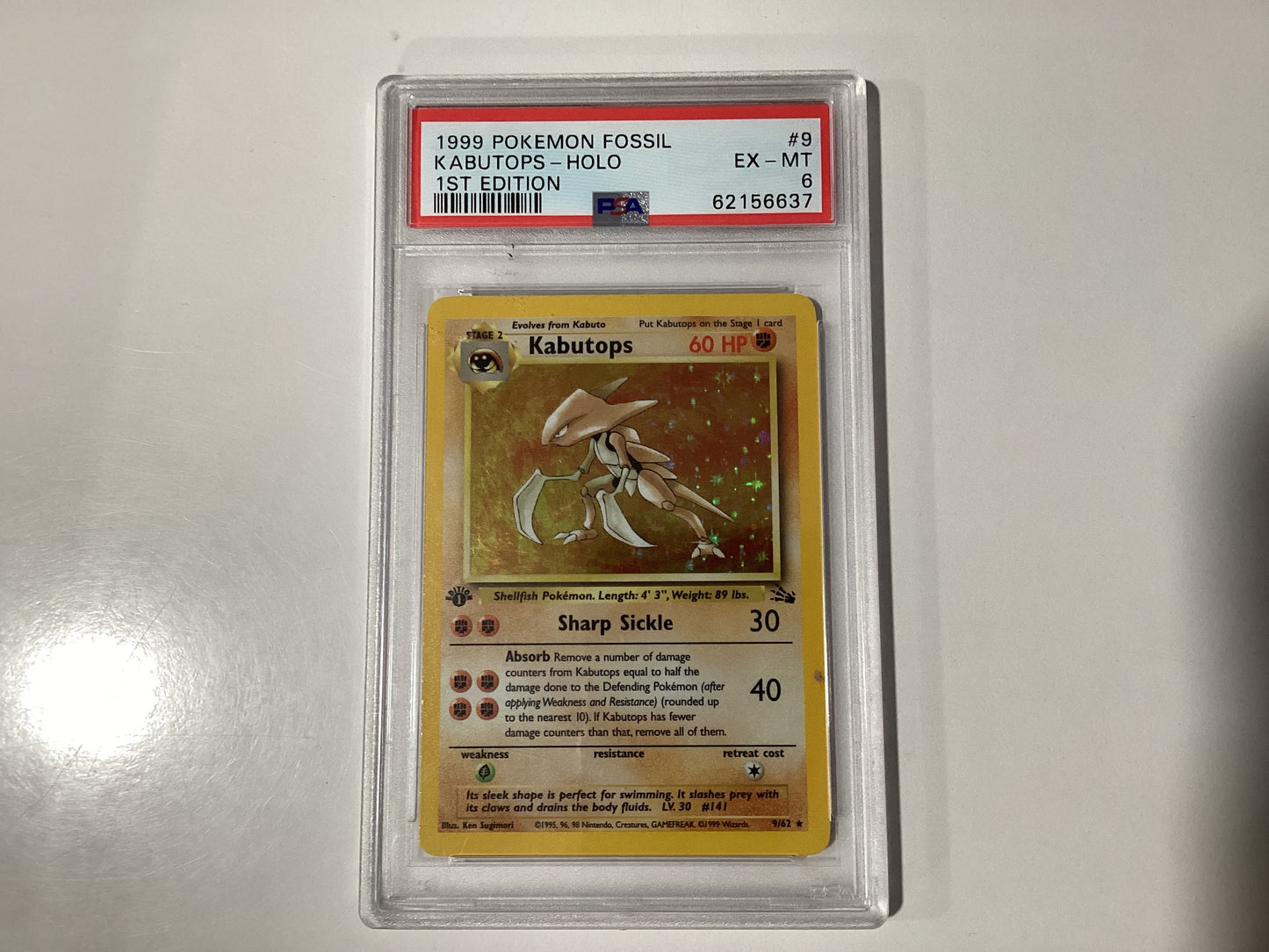 Pokemon (1999) Fossil Kabutops 1st Edition Holo PSA 6