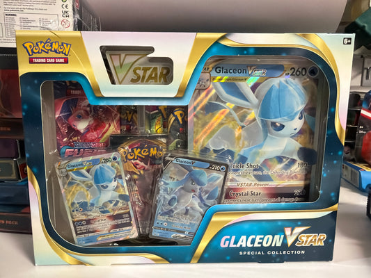 Pokemon TCG: Glaceon VSTAR Special Collection
