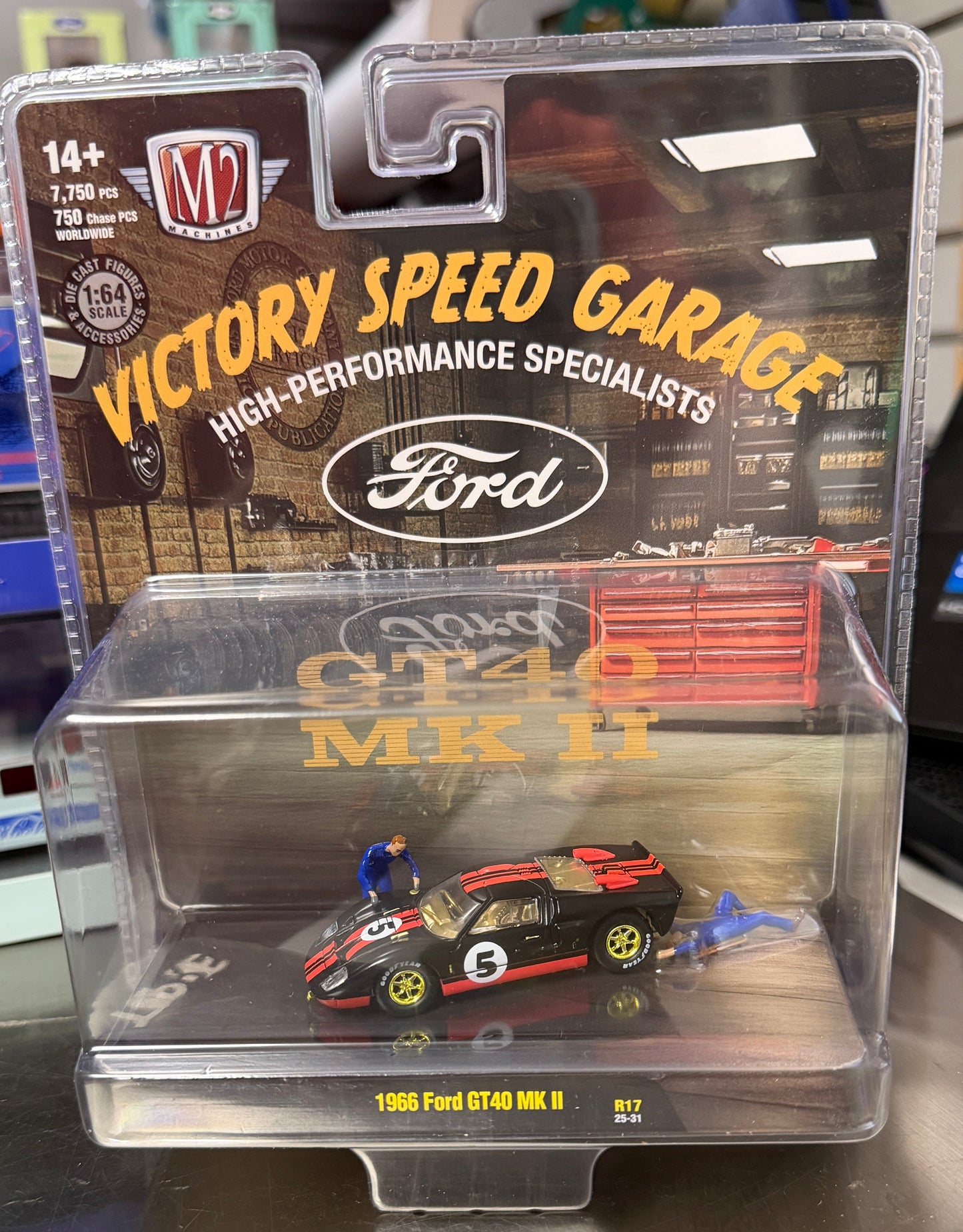 M2 Machines 1966 Ford GT40 MK II Victory Speed Garage Chase