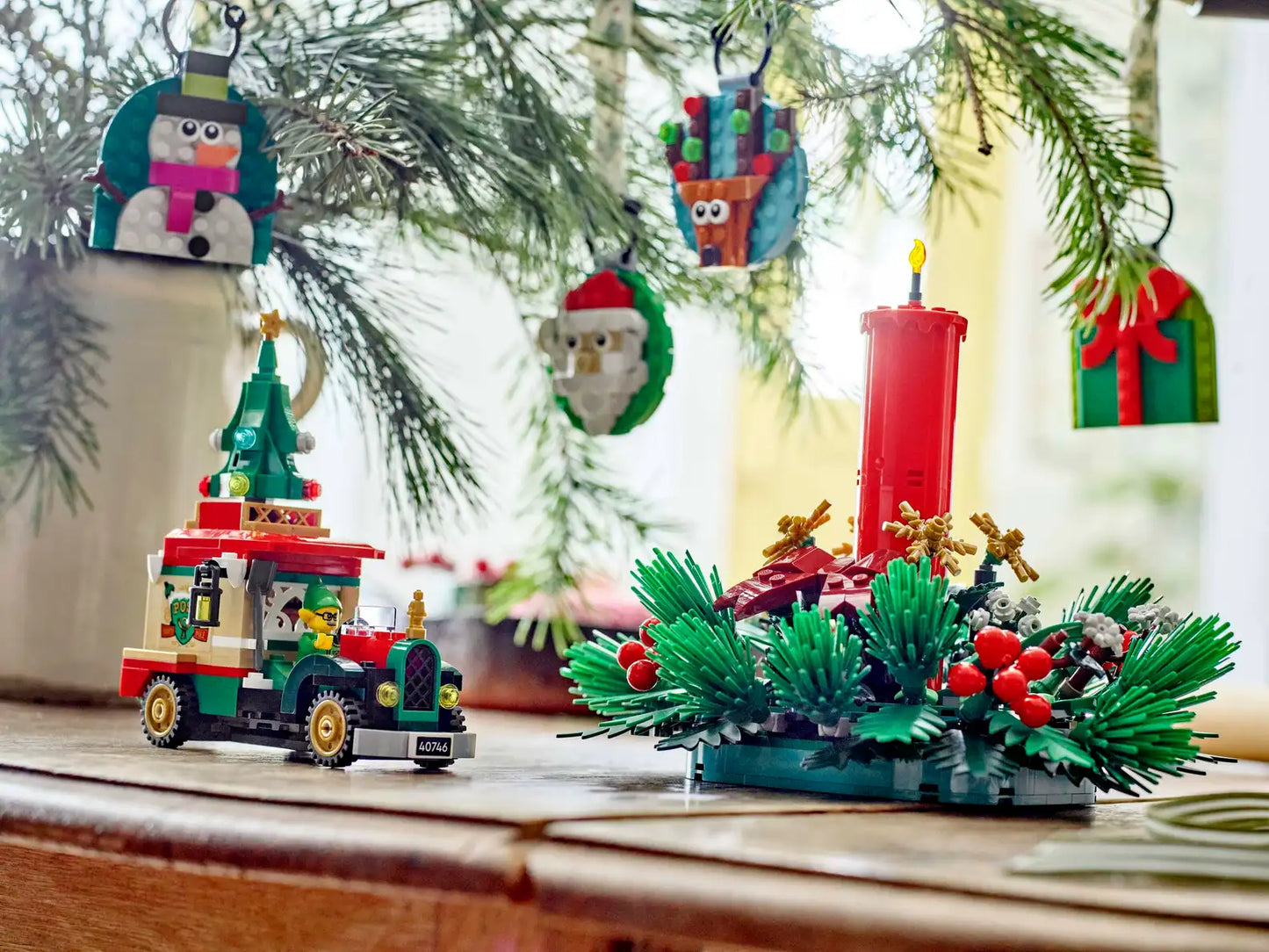 LEGO Santa's Delivery Truck 40746