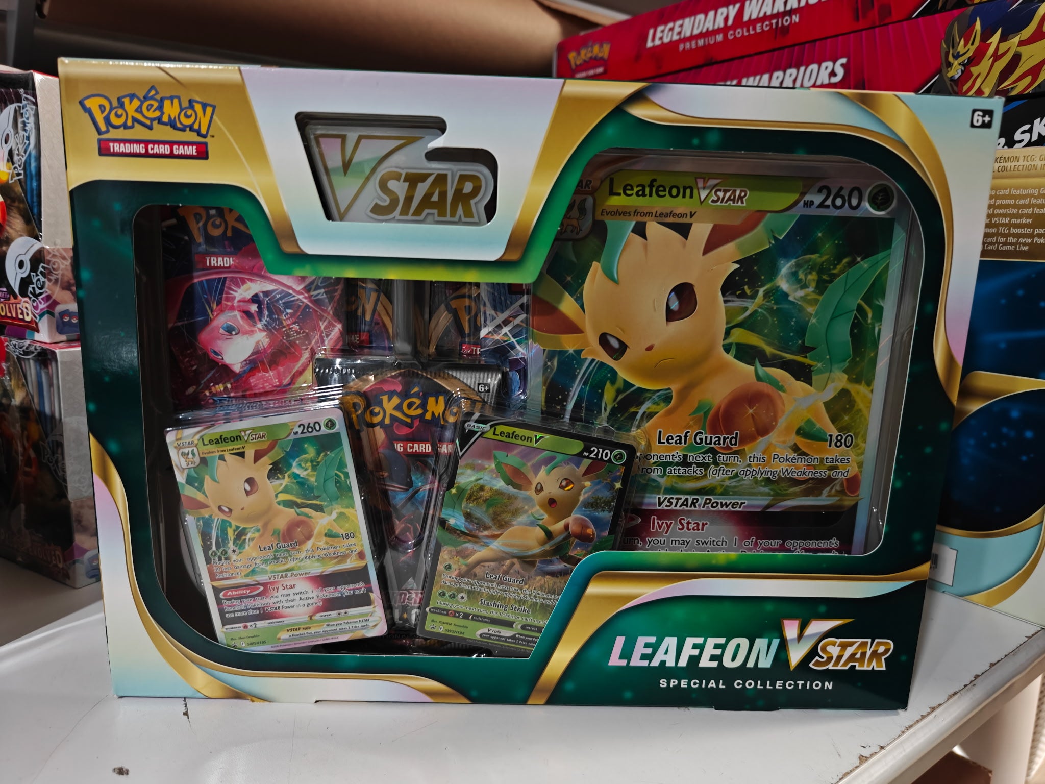 Pokémon TCG: Leafeon VSTAR Special Collection – Rocket City Toys