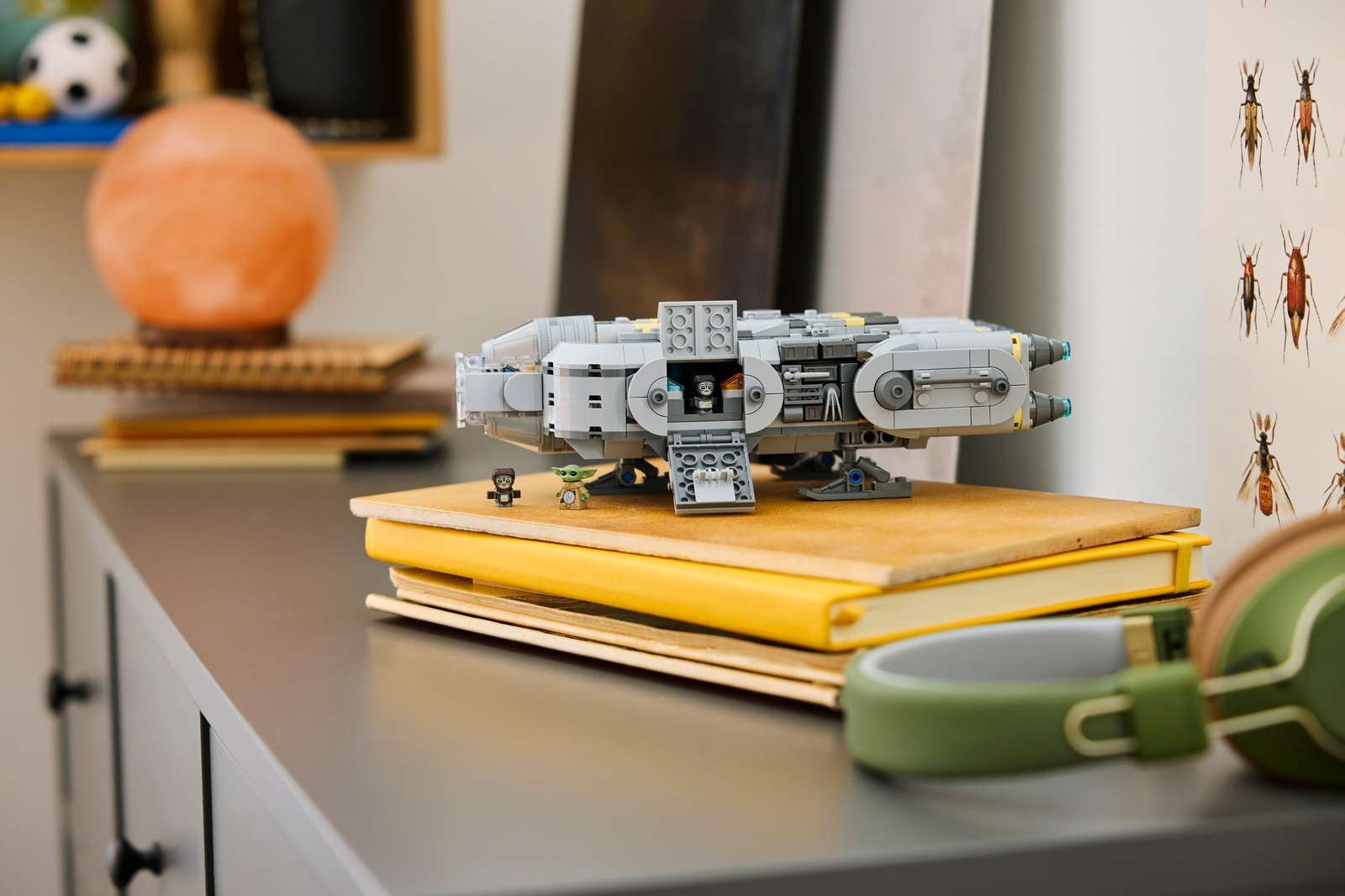 LEGO Star Wars Anzellan Starship – Rocket City Toys