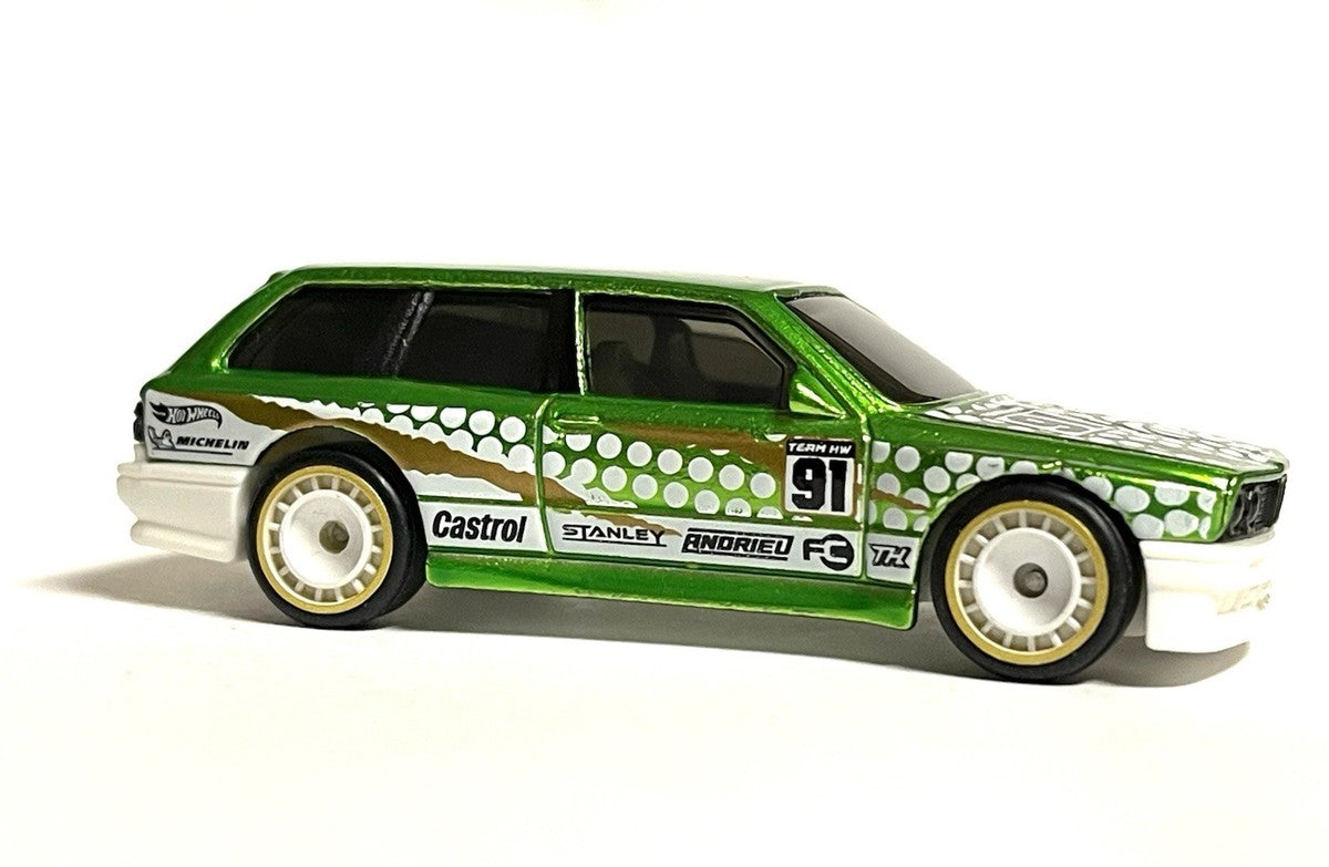 Hot Wheels BMW M3 Wagon Super Treasure Hunt